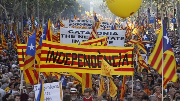 Мадрид разпуска каталунското регионално правителство