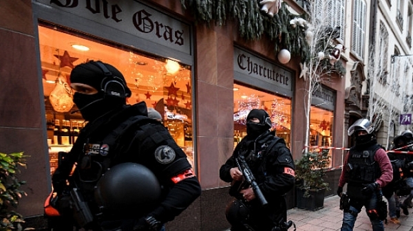 Арестувани са двамата братя на нападателя от Страсбург