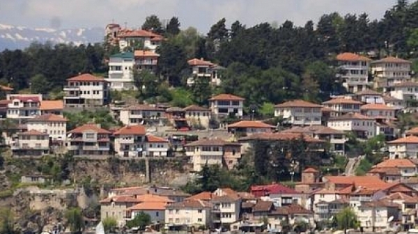 Проверяват дали македонец е взел българка за заложник в Охрид