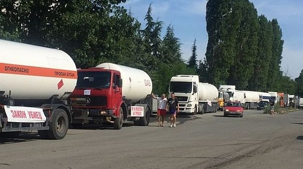 Малките бензиностанции пак на протест, Борисов пак им обърна гръб