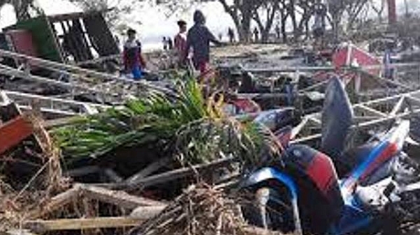 Броят на загиналите в Индонезия надхвърли  800 души