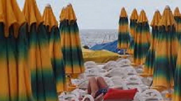Законът за концесиите още една година няма да важи за плажовете