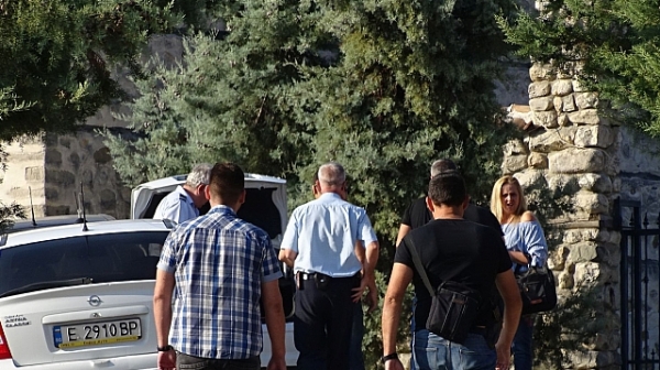 Задържани са нападателите на игумен Теофил в Роженския манастир