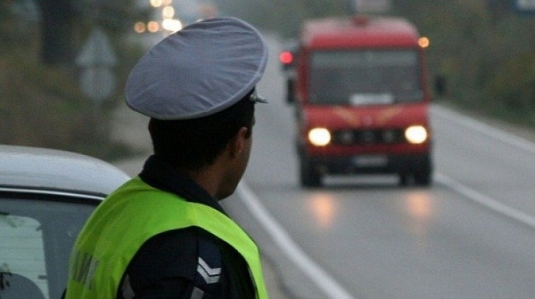 Полицията издирва шофьор, карал с 280 км/ч във Велико Търново