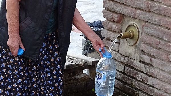 Изследване: Водата в цял свят е замърсена с пластмаса