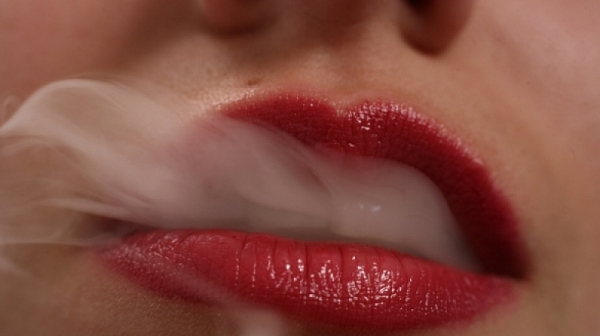България е световен лидер по пушещи девойки