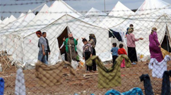 5000 скочиха срещу разрушаването на бежански лагери в Рим