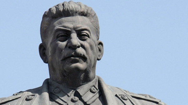 Ако Сталин оживее – сравнителна история за заспали