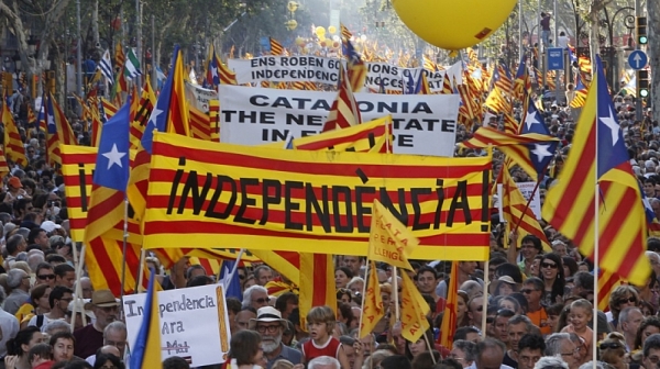 Испания иска предсрочни избори в Каталуния
