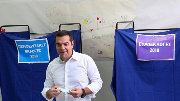 Ципрас поиска предсрочни избори в Гърция