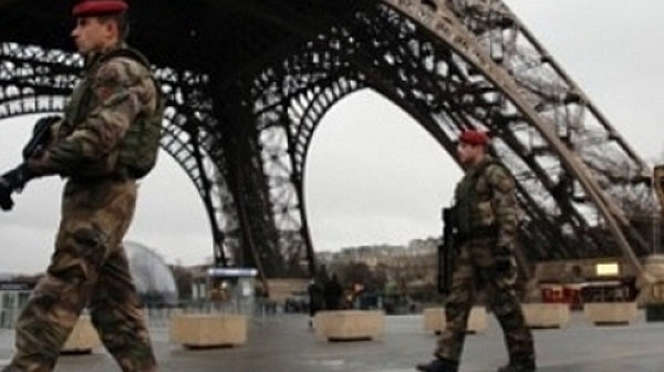 В Страсбург задържаха близък до нападателя в Париж