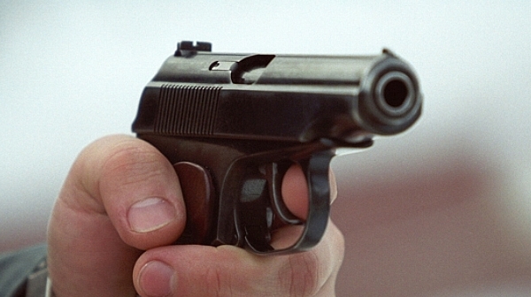 Мъж е прострелян с пистолет след скандал в София