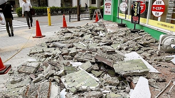 Земетресение с магнитуд 6,1 разтърси Япония, има най-малко 3-ма загинали