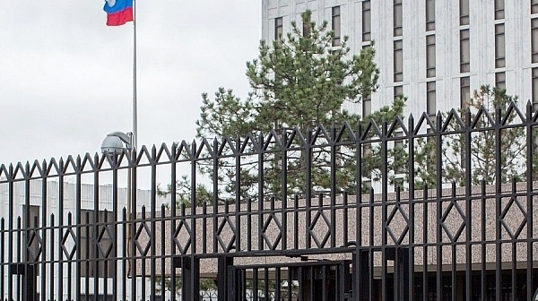 Руското посолство във Вашингтон вече е с адрес пл. ”Борис Немцов”