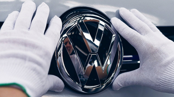 Мечтата да произвеждаме Volkswagen, а тук да се налеят милиарди, отлетя в Турция