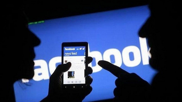 Медийната платформа Facebook ще промени имената на Instagram и WhatsApp