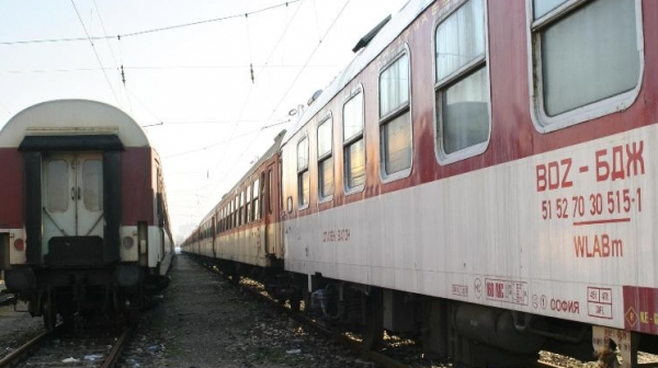 КЗК: Търгът на БДЖ за 42 мотрисни влака е незаконен