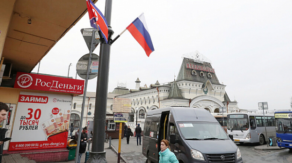 Бронираният влак на Ким Чен Ун пристигна в Русия