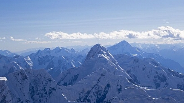 Българин загина на 6200 м височина в планината Тяншан