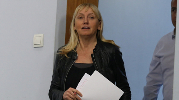 Съдът прекрати делото срещу Елена Йончева за къщата в Барселона