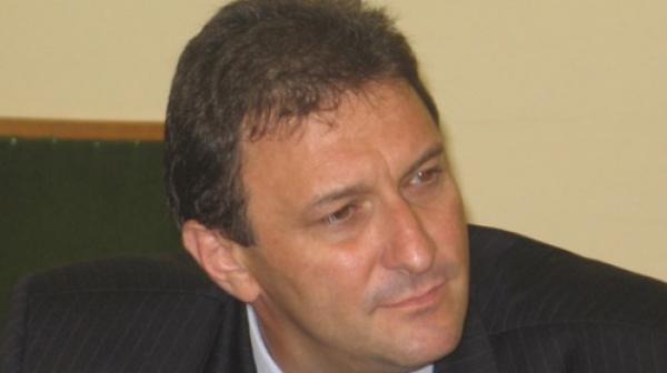 Петър Мутафчиев: Инцидентът край Своге е знак за криза в държавността