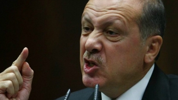 Ердоган пое разузнаването на Турция и веднага уволни 900 души