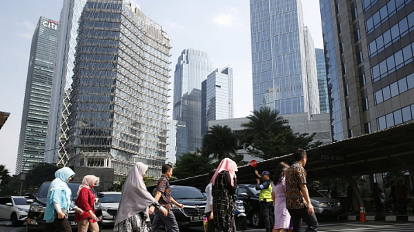 Авария остави на тъмно милиони хора в Джакарта