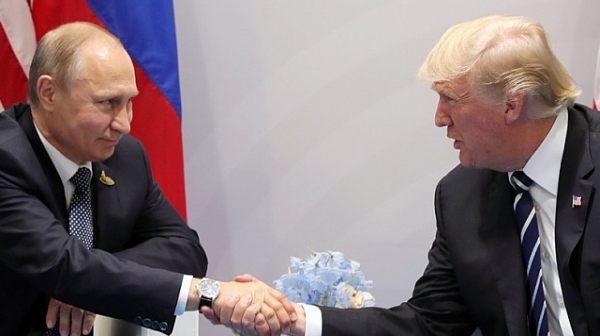 На Тръмп му пречат да е приятел с Москва