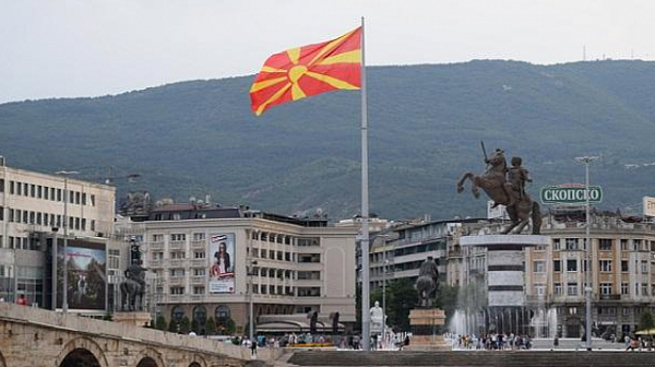 ”Нова Македония”: Разменяме история за добросъседство