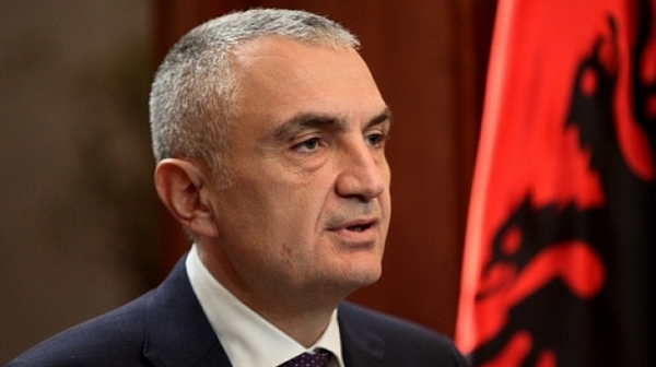 Стартира разследване срещу албанския президент