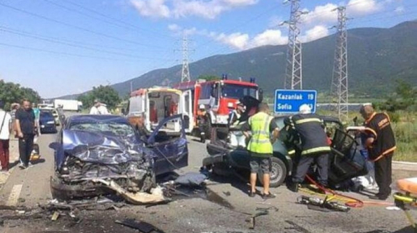 Евростат: България е първа в ЕС по смъртност при катастрофи с леки коли