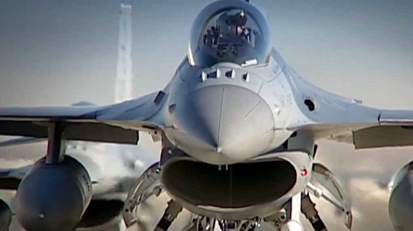 НС гласува предложението за преговори за F-16