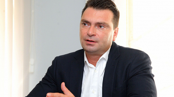Калоян Паргов: Напускането на БСП делегитимира работата на Народното събрание