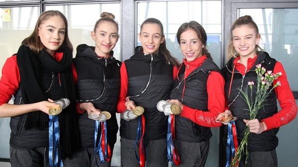 ”Златните момичета” поведоха в многобоя в София