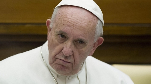 Папата забрани продажбата на цигари във Ватикана
