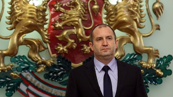 Румен Радев скастри парламента: Прави се опит за политизация на армията
