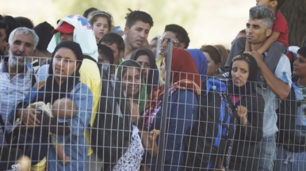 250 мигранти блокираха магистрала до Солун