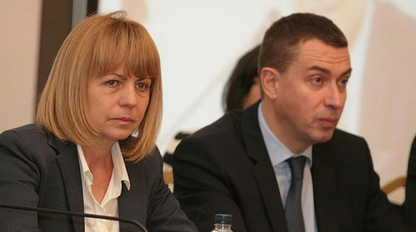 Фандъкова прехвърля на кмета на ”Слатина” отговорността за терасата на Пламен Георгиев