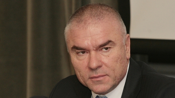 Марешки: Каракачанов е ”архитект на престъпната схема” в ДАБЧ