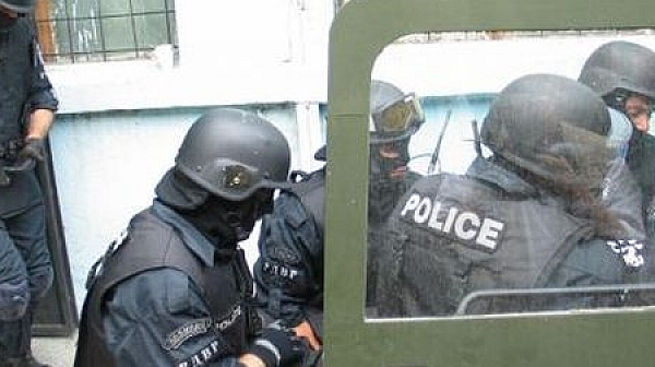 10 души са арестувани при спецакцията в Русе