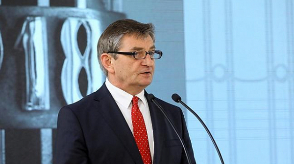 Председателят на полския парламент подаде оставка
