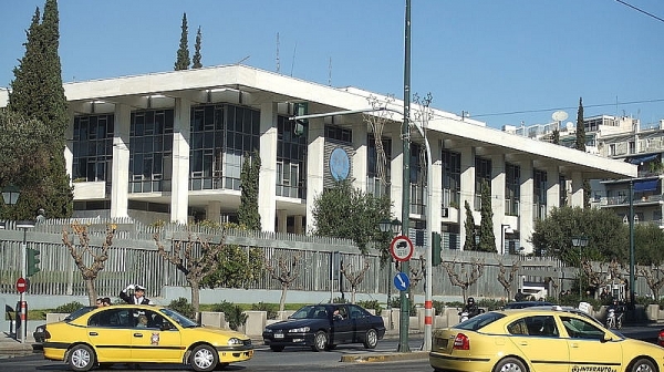 Български магистрати напазарували царски имоти за милиони в Гърция