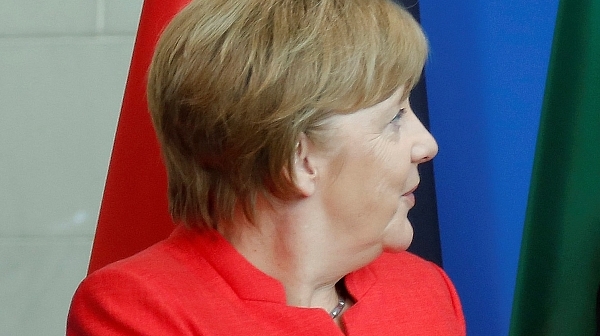 Макрон и Меркел с обща стратегия за реформите на ЕС