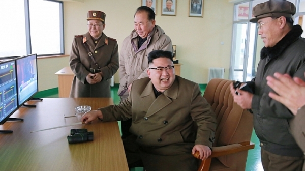 Северна Корея ще е готова да удари американската база на Гуам до няколко дни