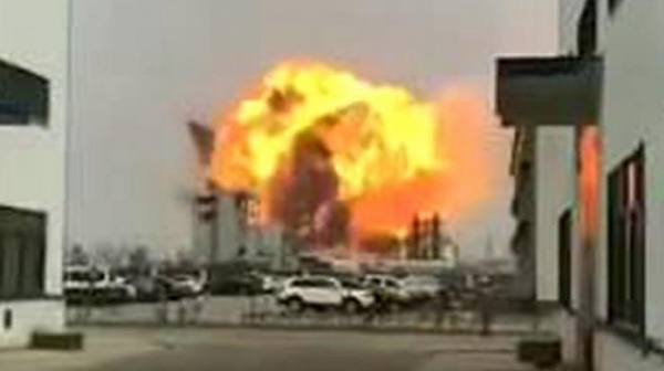 Експлозия в химически завод в Китай