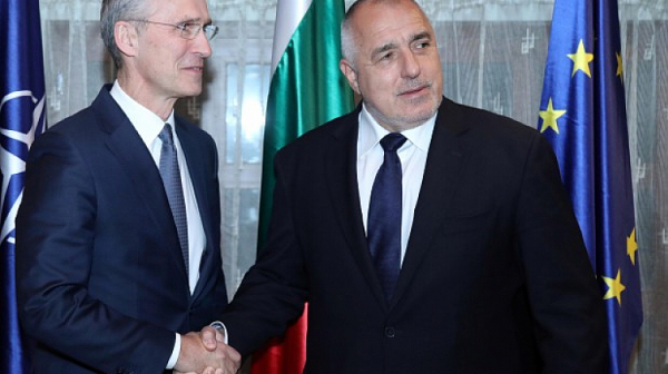 Генералният секретар на НАТО вече е в България, видя се с Борисов