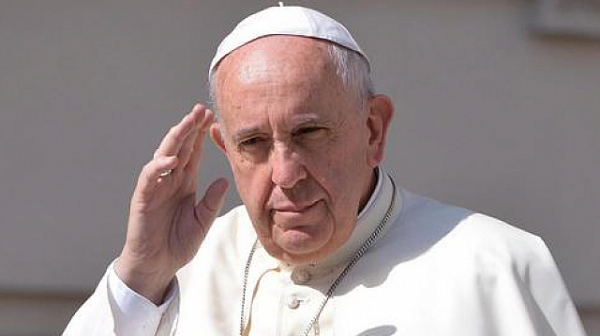 Папата поиска съпричастност с жертвите на злоупотреби от свещеници
