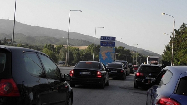 Евростат: Близо половината от българския автопарк е над 20 г.