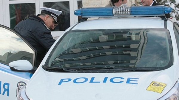 Пиян шофьор се заби в патрулка в Разград