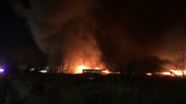 Голям пожар във фабрика за месо във Войводиново